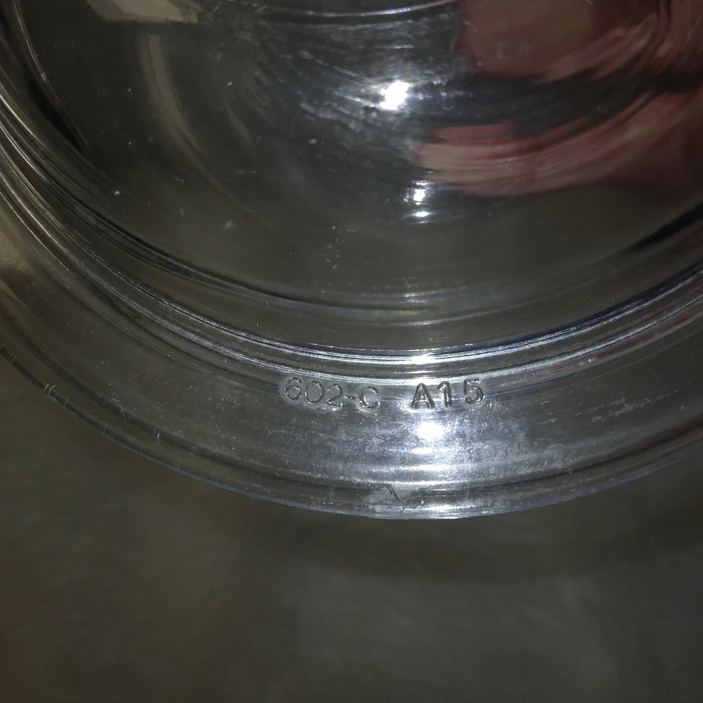 PYREX 602B + 602C, vintage 700ml covered caserol dish with lid